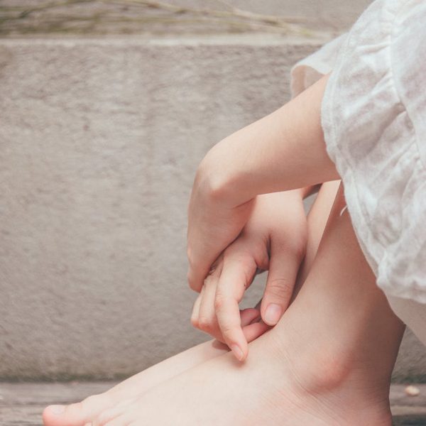Normal people call it swelling, doctors call it Edema. In other words, Edema is the medical term used for swelling. When a body part swells due to any medical condition such as inflammation, infection, pregnancy, medicinal side effect, external trauma, it is because our small blood vessels leak the trapped fluid into the nearby tissues causing them to bulge outward in a rather painful manner known as Edema. It can happen anywhere, inside or outside the body. Causes of Edema Edema can be caused by various outward or inward agents; lack of proteins in the blood, allergic reactions, blood clots, tumours, burns, infections, high altitudes, medicines and even bee stings and insect bites can cause Edema. Types of Edema Although the Edema can occur in any body part, it still has types according to wherever it occurs and its nature. For instance, Peripheral Edema affects the limbs which could be a sign of a troubled circulatory system. As the name suggests, Pedal Edema occurs when the fluid gets trapped in the blood vessels of your feet or legs. It commonly happens to pregnant and elderly people. Lymphedema is mostly caused when the lymph nodes get damaged and stop filtering out the waste materials out of the skin. This may be because of a major surgery, radiation or cancer. Pulmonary Edema happens when the fluid collects in the air sacs of the lungs resulting in suffocation or a blood cough. Macula is the part of the retina which is the light sensitive area behind the eye. The damaged blood vessels in the retina can cause the fluid to build in this part of the eye known as Macular Edema. Most of the serious one is the Cerebral Edema where the fluid builds up in the brain. This mostly happens by a head injury or when a blood vessel bursts or blocks. Several allergic reactions also cause Cerebral Edemas. Treatment of Edema Just like any other disease, to treat Edema, the underlying cause of it must be known first. For instance, to treat swelling due to an allergic reaction, anti-allergy must be taken thereof. A physical exam is commonly sufficient to diagnose Edema but most doctors might prefer to take blood and urine tests in order to investigate the underlying cause of Edema and depending on its severity. If the Edema is mild in nature, it can be left alone while it heals itself. It might be temporary but, in most cases, it also becomes permanent. In several cases of Edema, medications known as Diuretics might be given to the patient to increase the process of urination. This helps to get rid of the excess fluid from the body in the friendliest manner. However, these medications are always given by looking at your medical history and the nature of your condition. The doctor might further suggest physiotherapy, massage, movement and exercises accordingly. Some Other Points to Remember Whilst Treating Edema Edema can cause heart failure if a blood vessel in the heart gets affected. Controlling body weight, monitoring salt intake and quitting cigarettes and alcohol could be helpful to treat it. If an acute lung disease is behind Edema, completely quitting smoking should be worthwhile. Several medications also cause Edema, make sure to consult the medical practitioner before stopping any medication. Edema in the limbs can be evaded or treated by avoiding to sit or stand in the same postures for a long period. Pressurizing the affected muscles by massage or by wearing customized stockings might be good. Try to keep your legs elevated above the level of your heart to keep the circulation throughout the body smooth. Swollen areas must be protected from further external traumas, pressure, extreme cold or hot temperatures as it is already on the verge of becoming infected. The doctor should be contacted as soon possible if redness, soreness occurs in the swollen area which is often accompanied by short breathiness, nausea and lethargies in extreme cases.